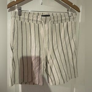 Men's Striped Flat Front Shorts in Cream and Black